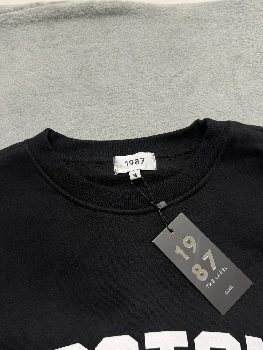 NEW 1987 The Label Boston Sweatshirt Mens M Black White Oversized Crewneck